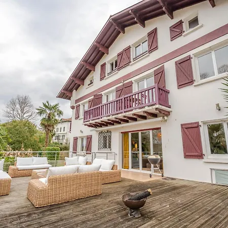 Frühstückspension L'hacienda 3*